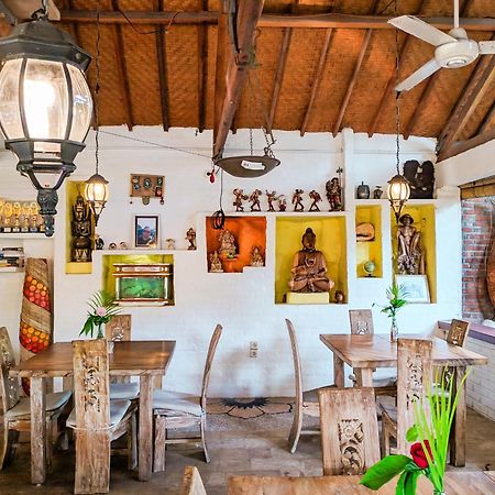 Deutsches-Eck Rikesti Otel Lovina Dış mekan fotoğraf