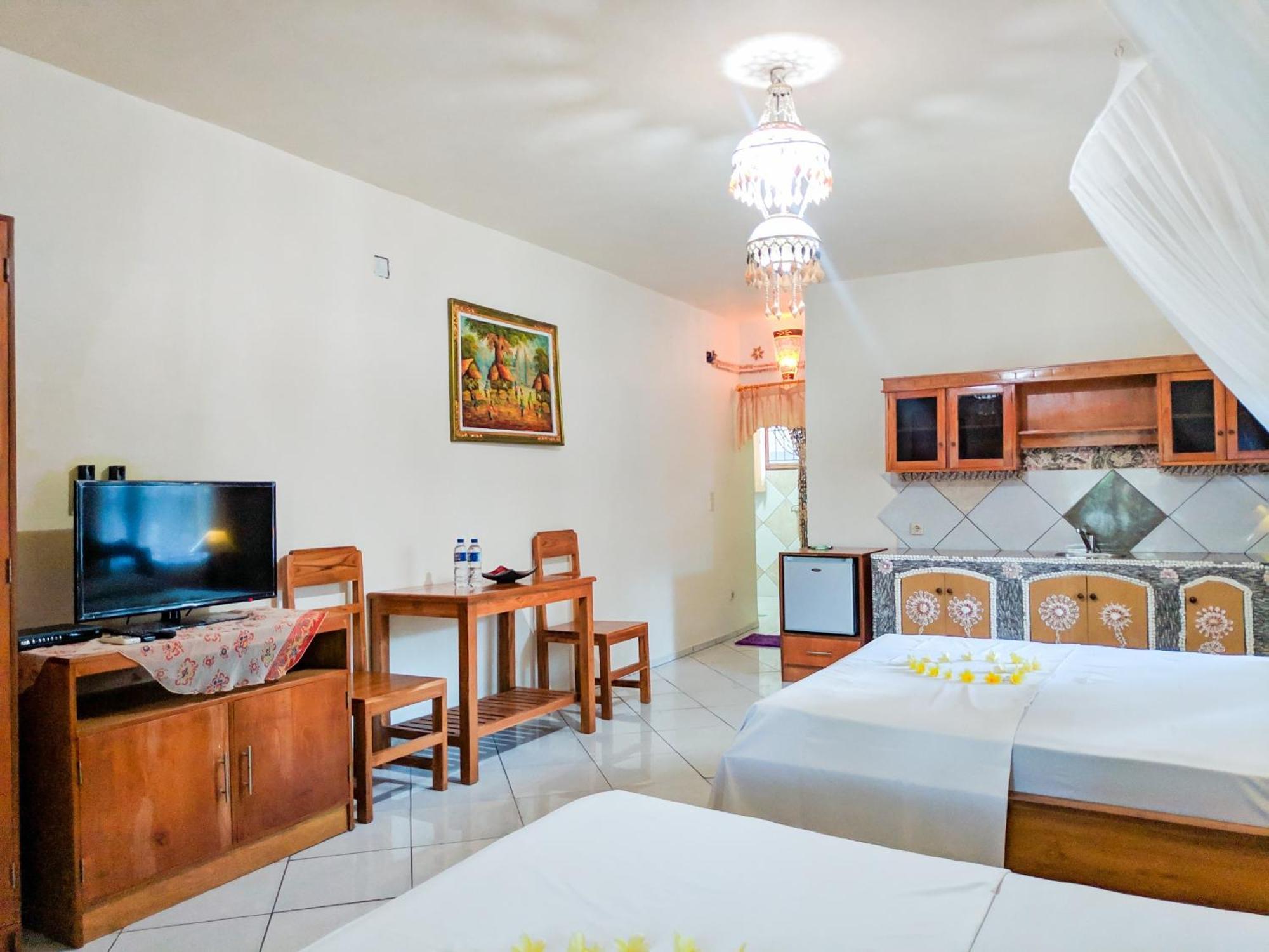 Deutsches-Eck Rikesti Otel Lovina Dış mekan fotoğraf